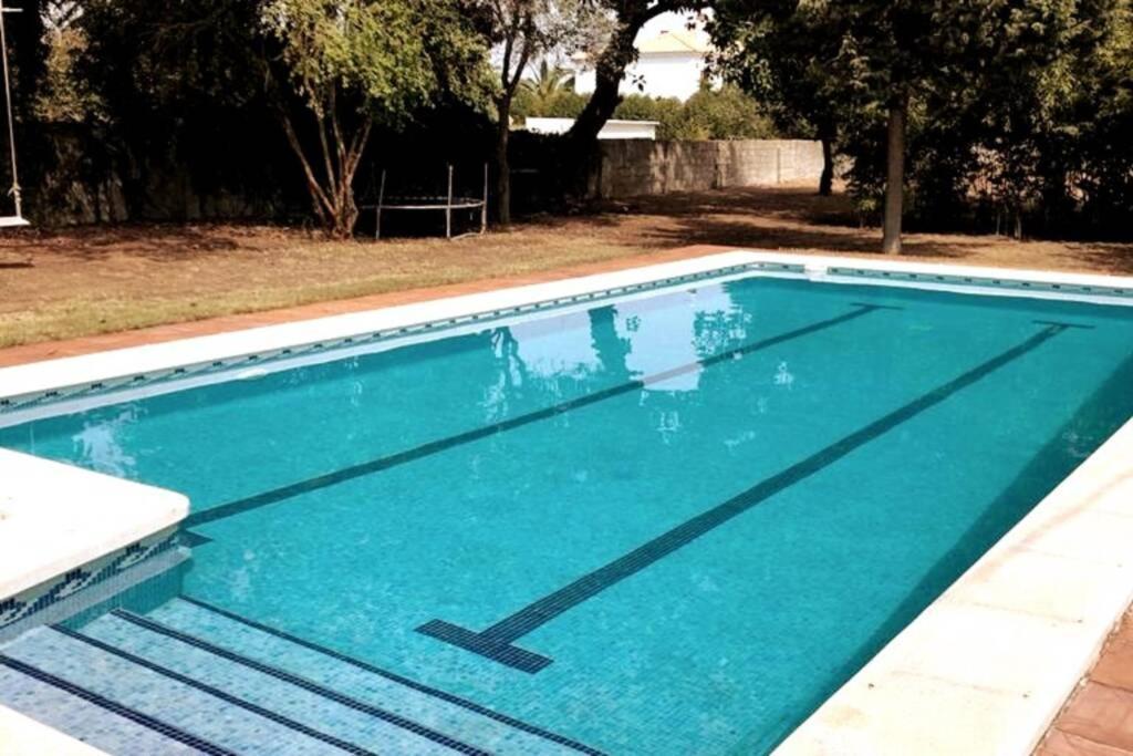 Sagrado Corazon - Chalet Con Piscina, A 25M Playa Sanlúcar de Barrameda Buitenkant foto